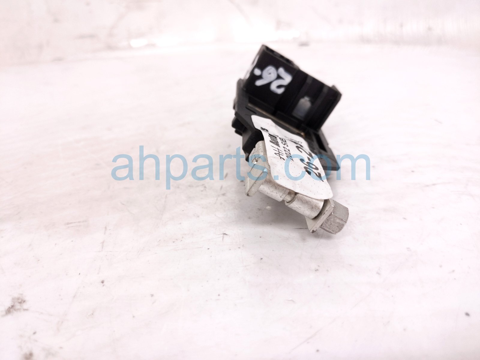 2022 Toyota Sienna Cable Battery Terminal Fuse Link Block 82620 08070 Replacement 2022 Toyota Sienna Cable Battery Terminal Fuse Link Block 82620 08070 Replacement thumbnail