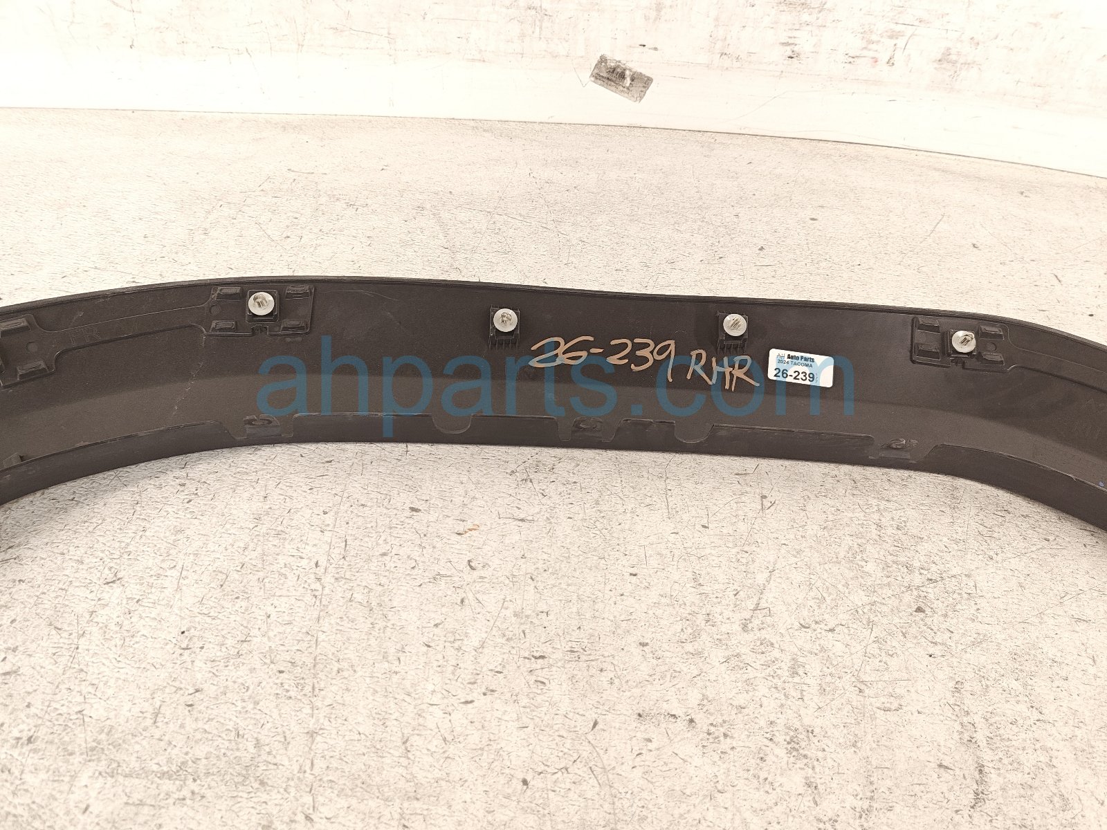 2024 Toyota Tacoma Rear Passenger Wheel Opening Molding Black 75087 AK010 Replacement 2024 Toyota Tacoma Rear Passenger Wheel Opening Molding Black 75087 AK010 Replacement thumbnail