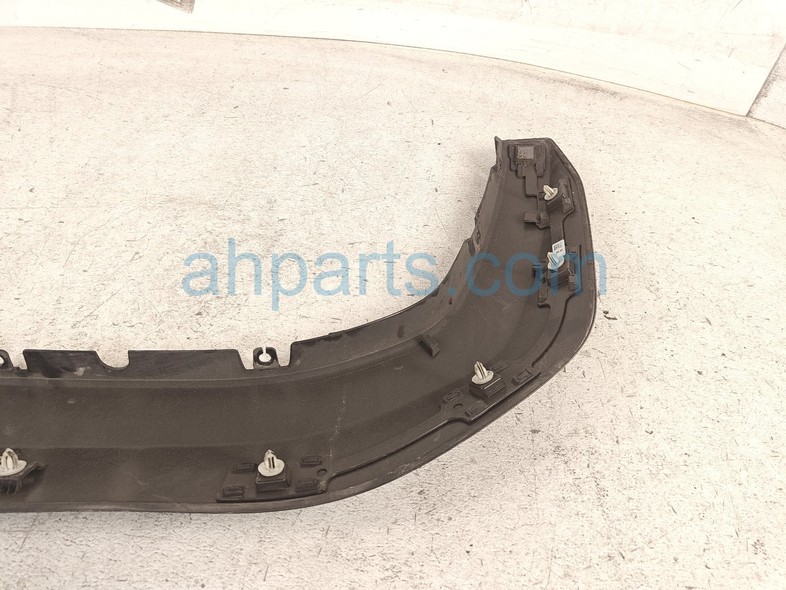 2024 Toyota Tacoma Rear Passenger Wheel Opening Molding Black 75087 AK010 Replacement 2024 Toyota Tacoma Rear Passenger Wheel Opening Molding Black 75087 AK010 Replacement thumbnail