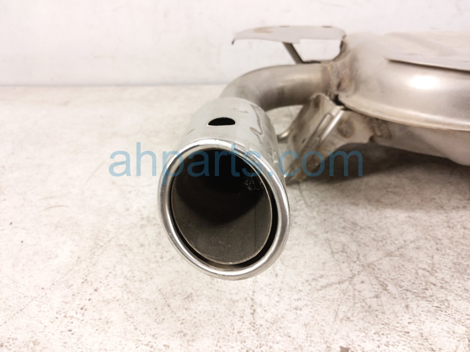 2023 Mazda Cx 30 Rear Exhaust Muffler 2.5l Awd PY4X 40 100A Replacement 2023 Mazda Cx 30 Rear Exhaust Muffler 2.5l Awd PY4X 40 100A Replacement thumbnail