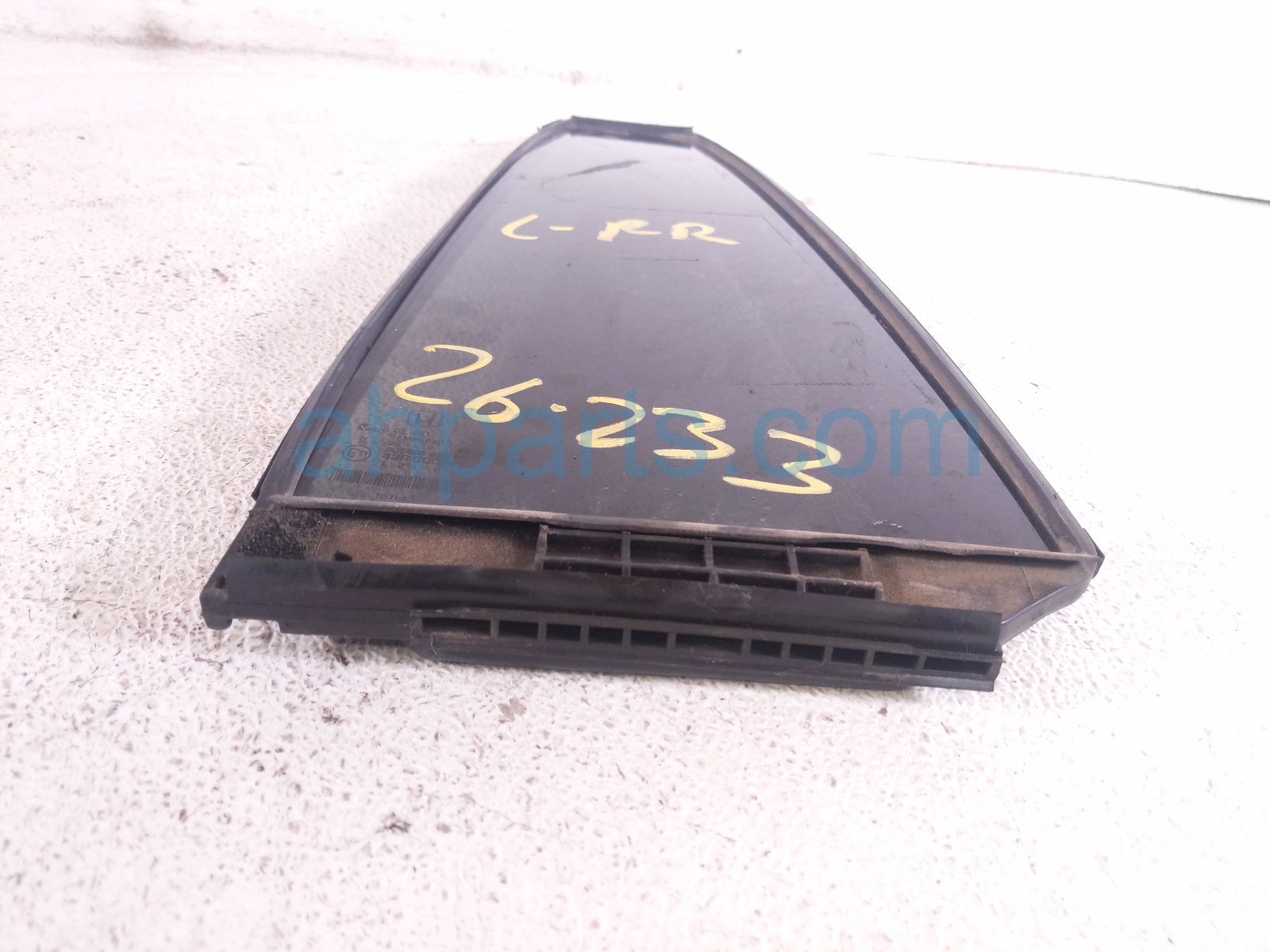 2020 Honda Pilot Rear Driver Door Vent Glass Window 73455 TG7 A00 Replacement 2020 Honda Pilot Rear Driver Door Vent Glass Window 73455 TG7 A00 Replacement thumbnail