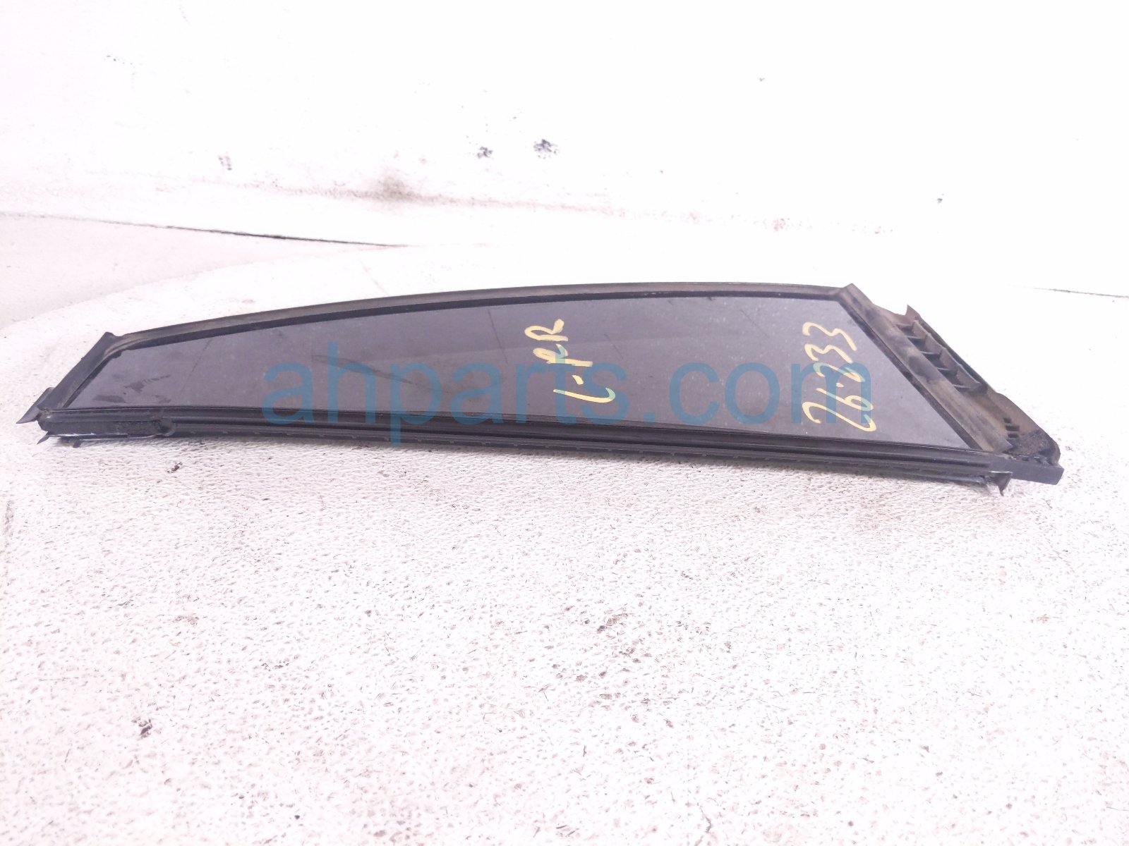 2020 Honda Pilot Rear Driver Door Vent Glass Window 73455 TG7 A00 Replacement 2020 Honda Pilot Rear Driver Door Vent Glass Window 73455 TG7 A00 Replacement thumbnail