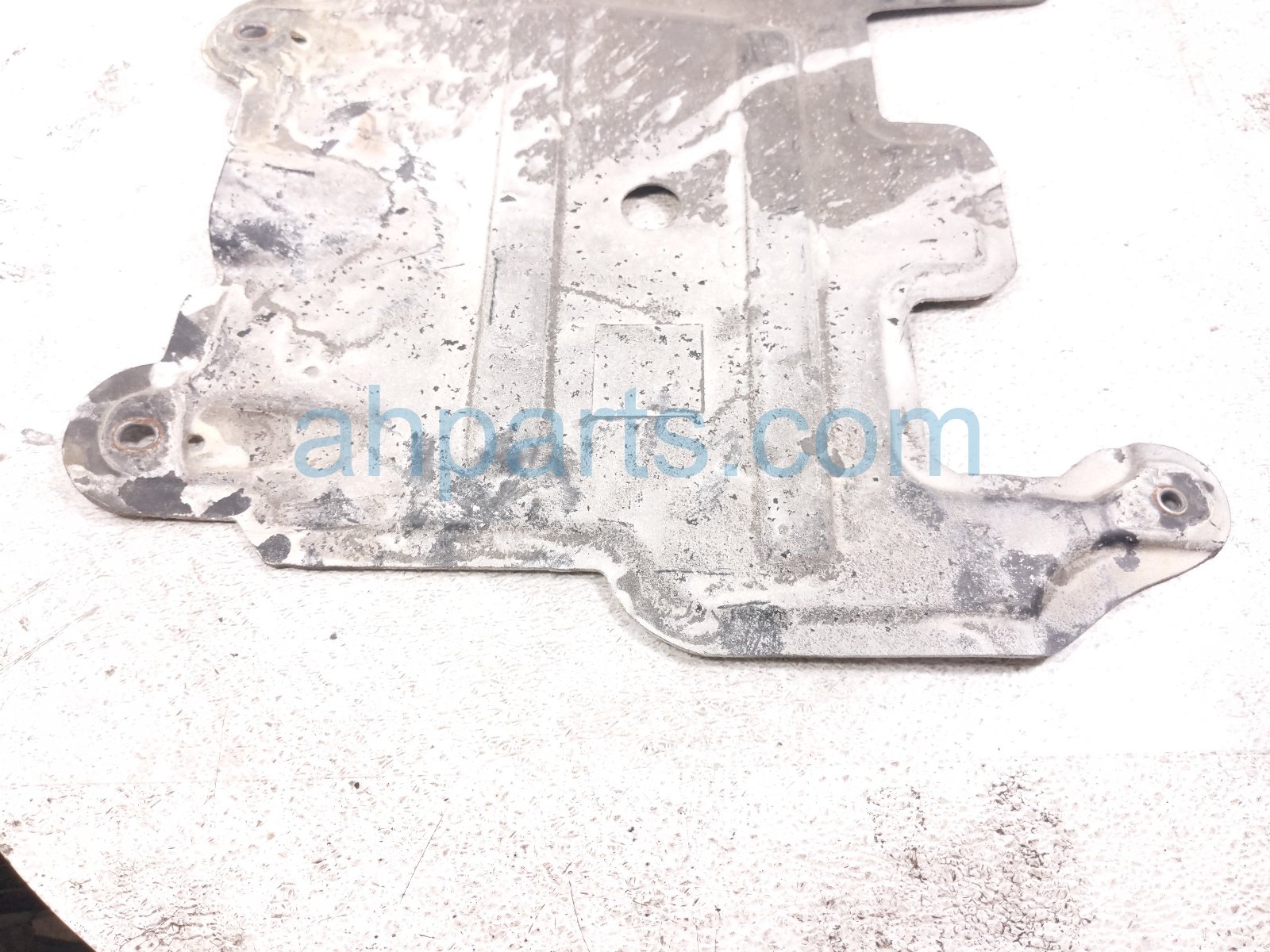 2024 Toyota Tacoma Front Lower Engine Splash Shield 51420 AK021 Replacement 2024 Toyota Tacoma Front Lower Engine Splash Shield 51420 AK021 Replacement thumbnail