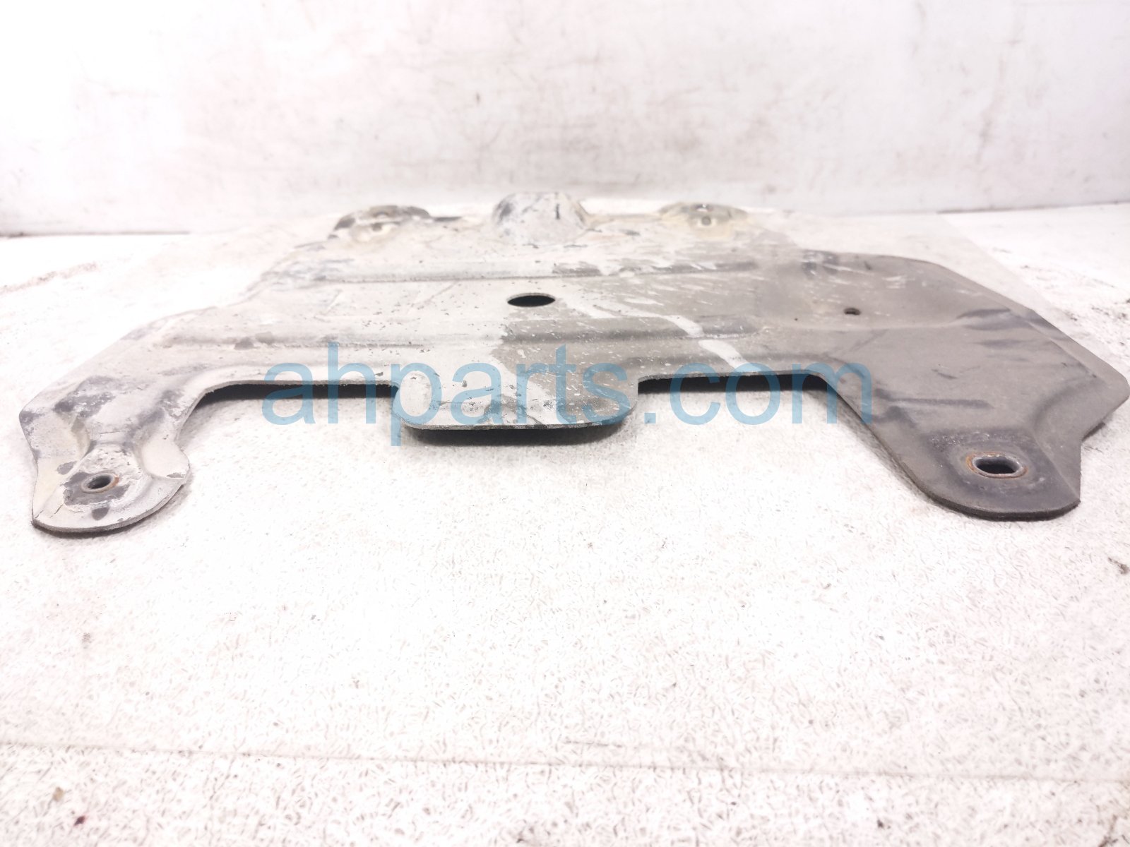 2024 Toyota Tacoma Front Lower Engine Splash Shield 51420 AK021 Replacement 2024 Toyota Tacoma Front Lower Engine Splash Shield 51420 AK021 Replacement thumbnail