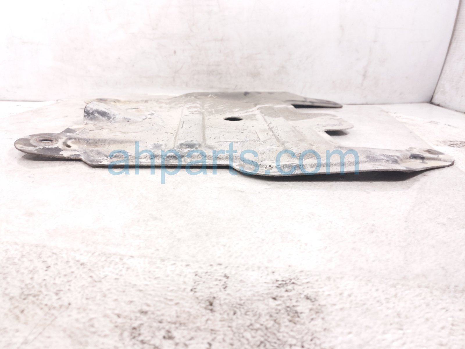 2024 Toyota Tacoma Front Lower Engine Splash Shield 51420 AK021 Replacement 2024 Toyota Tacoma Front Lower Engine Splash Shield 51420 AK021 Replacement thumbnail
