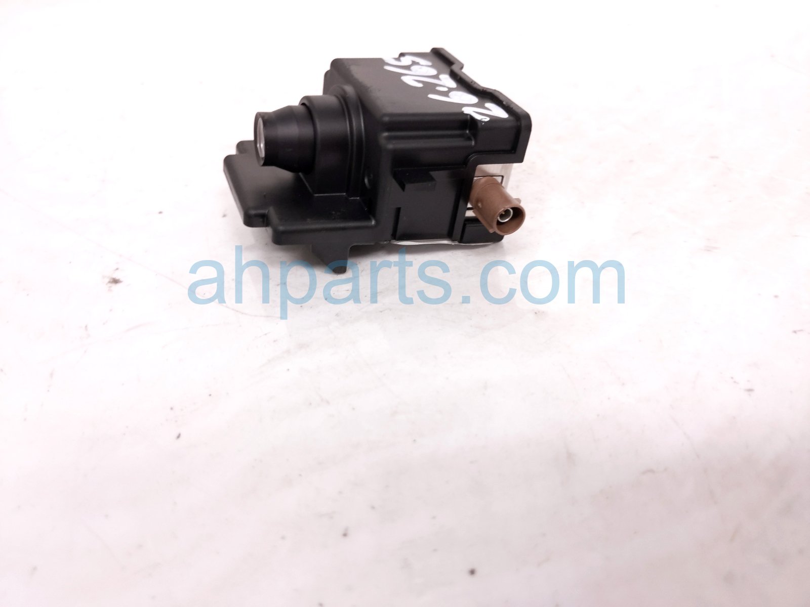 2026 Nissan Sentra Windshield Lane Keep Assist Camera 284G3 7DE0B Replacement 2026 Nissan Sentra Windshield Lane Keep Assist Camera 284G3 7DE0B Replacement thumbnail