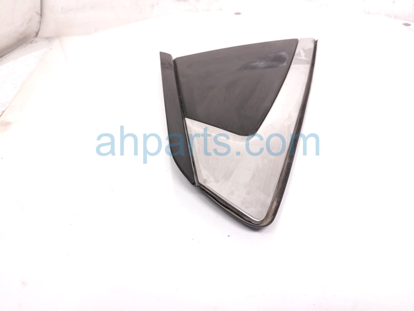 2026 Nissan Sentra Driver Quarter Pillar Garnish Blk 78127 7SF0A Replacement 2026 Nissan Sentra Driver Quarter Pillar Garnish Blk 78127 7SF0A Replacement thumbnail