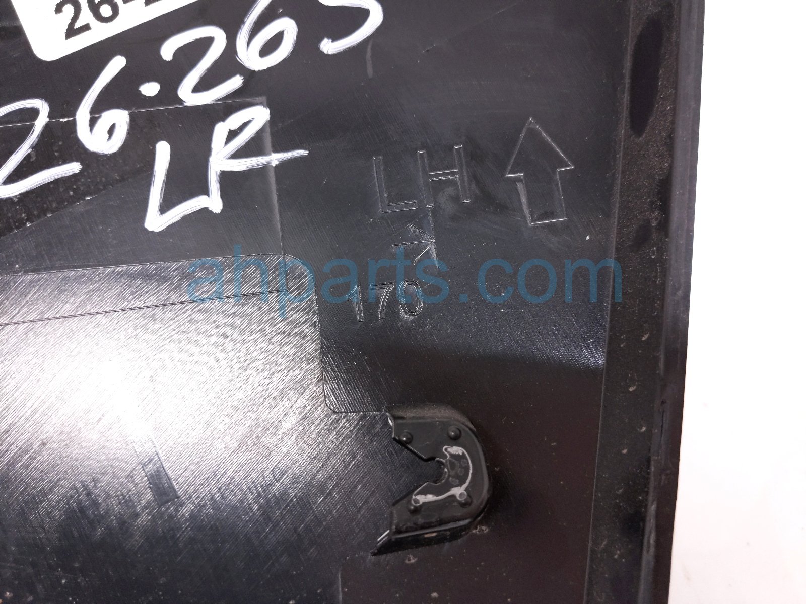 2026 Nissan Sentra Driver Quarter Pillar Garnish Blk 78127 7SF0A Replacement 2026 Nissan Sentra Driver Quarter Pillar Garnish Blk 78127 7SF0A Replacement thumbnail