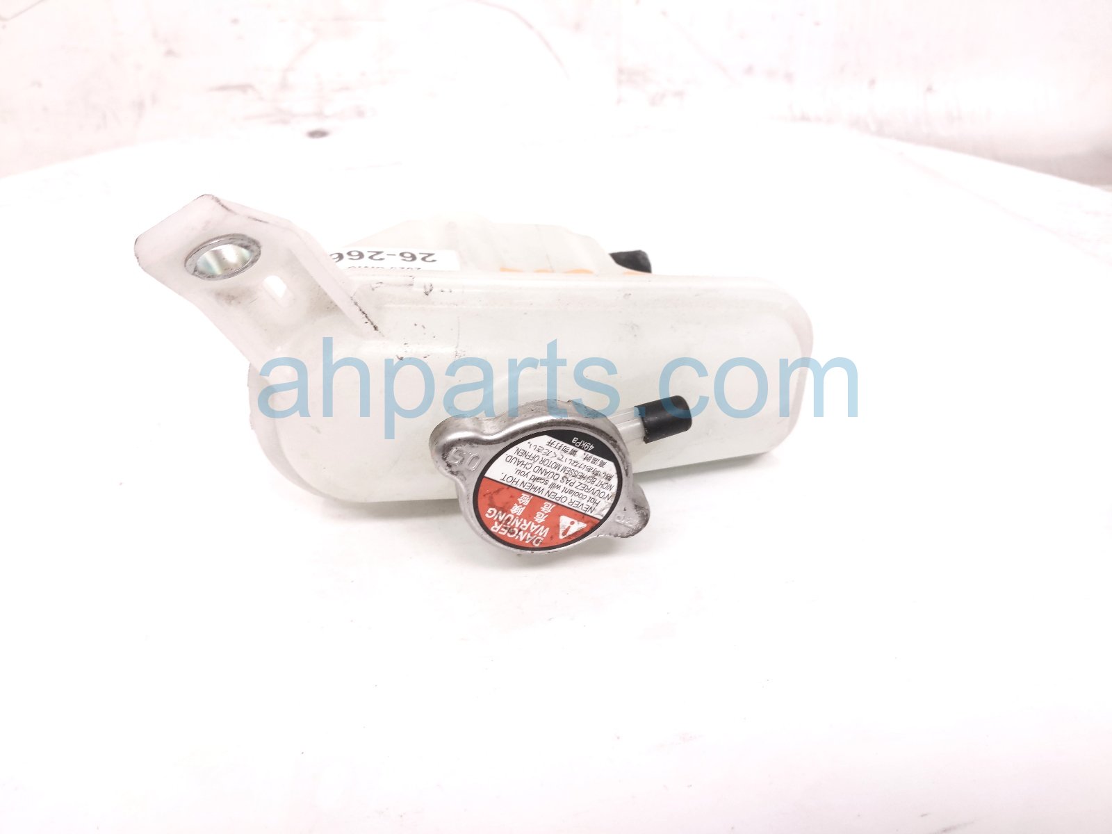 2025 Honda Civic Coolant Overflow Reservoir Tank 1J101 6MA 007 Replacement 2025 Honda Civic Coolant Overflow Reservoir Tank 1J101 6MA 007 Replacement thumbnail