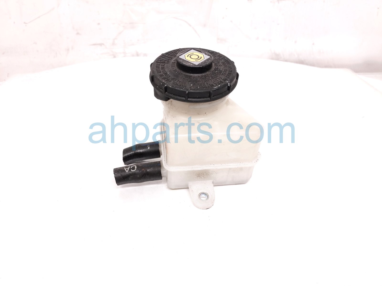 2025 Honda Civic Master Brake Cylinder Reservoir Only 46661 T50 H00 Replacement 2025 Honda Civic Master Brake Cylinder Reservoir Only 46661 T50 H00 Replacement thumbnail
