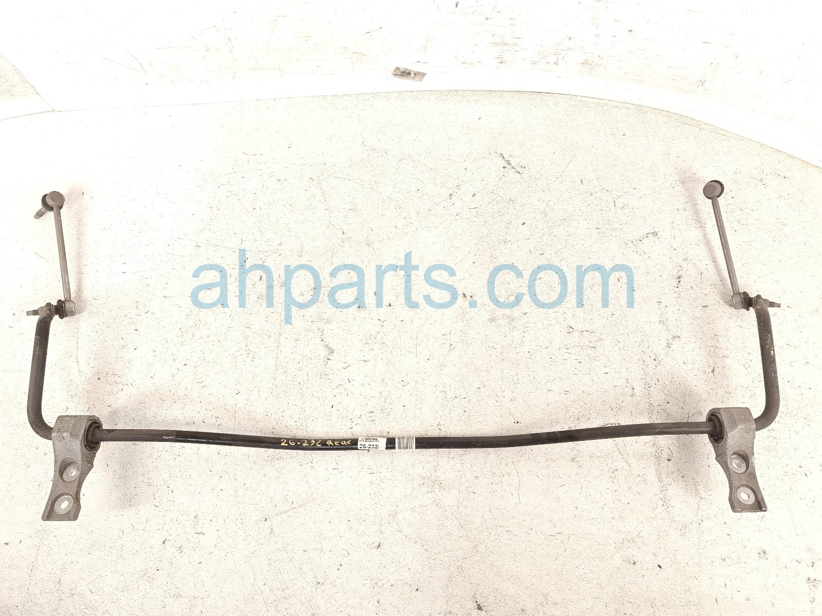 REAR STABILIZER / SWAY BAR