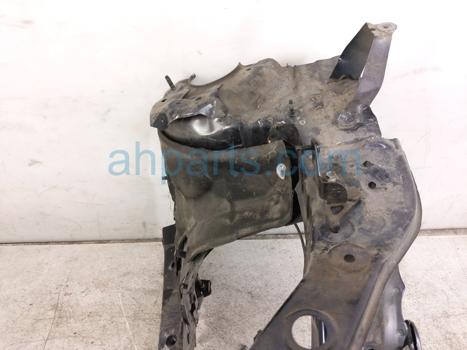 2021 Toyota Highlander Driver Apron Frame Rail Cut Blue 53702 0E090 Replacement 2021 Toyota Highlander Driver Apron Frame Rail Cut Blue 53702 0E090 Replacement thumbnail