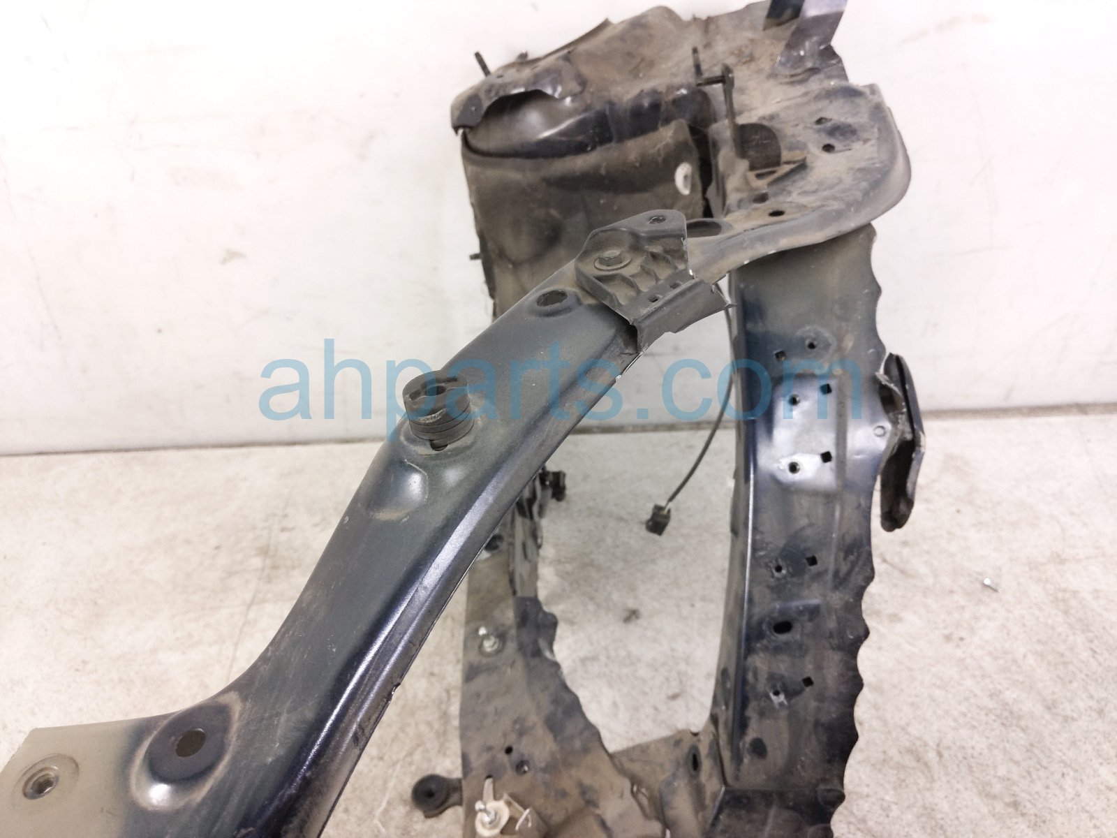 2021 Toyota Highlander Driver Apron Frame Rail Cut Blue 53702 0E090 Replacement 2021 Toyota Highlander Driver Apron Frame Rail Cut Blue 53702 0E090 Replacement thumbnail