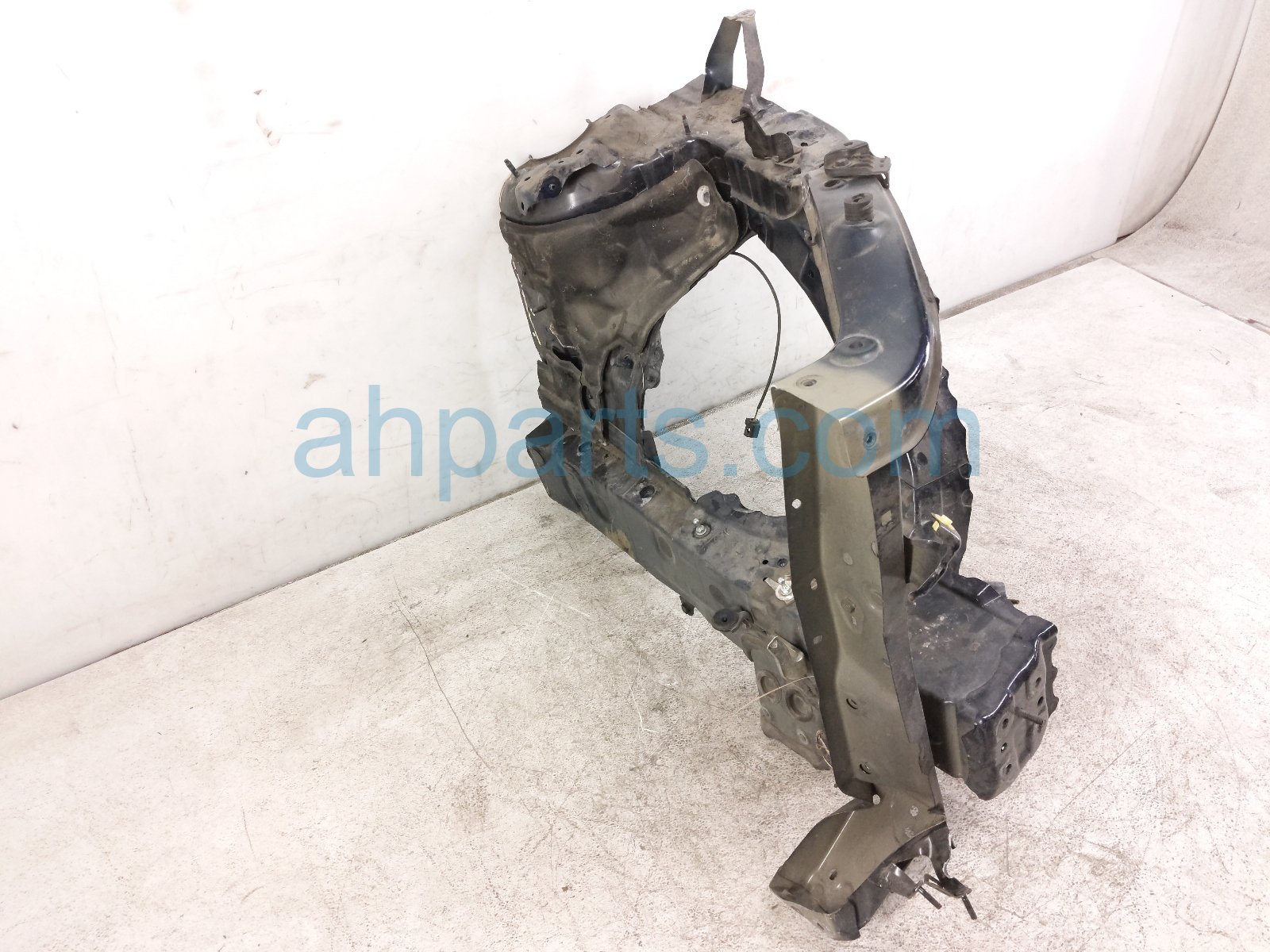 2021 Toyota Highlander Driver Apron Frame Rail Cut Blue 53702 0E090 Replacement 2021 Toyota Highlander Driver Apron Frame Rail Cut Blue 53702 0E090 Replacement thumbnail