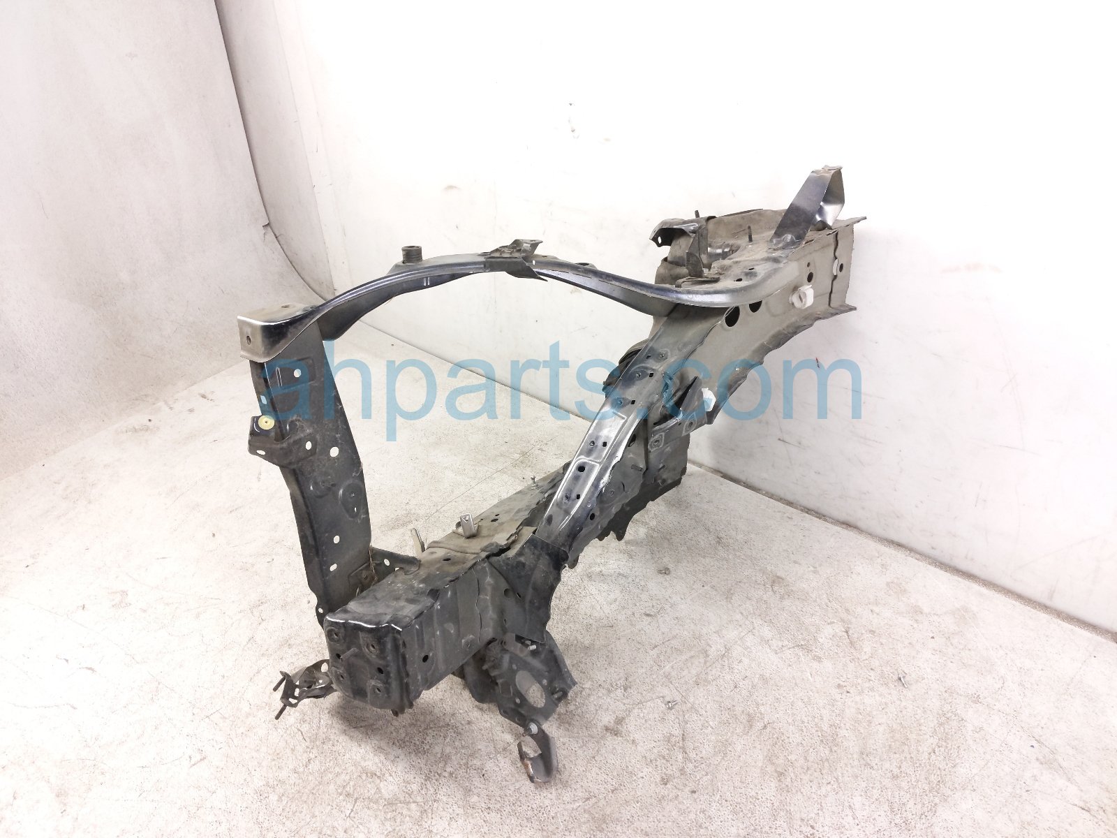 2021 Toyota Highlander Driver Apron Frame Rail Cut Blue 53702 0E090 Replacement 2021 Toyota Highlander Driver Apron Frame Rail Cut Blue 53702 0E090 Replacement thumbnail