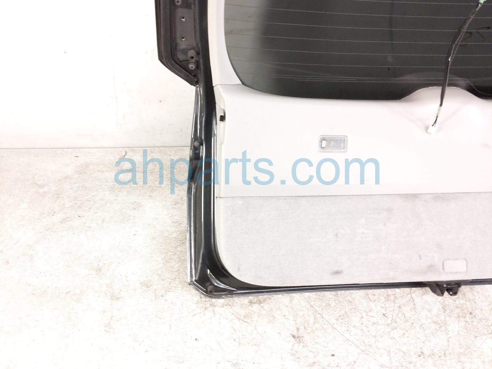 2006 Lexus Rx400h Deck Trunk Lid Lift Gate / Tail Gate Grey 67005 48301 Replacement 2006 Lexus Rx400h Deck Trunk Lid Lift Gate / Tail Gate Grey 67005 48301 Replacement thumbnail