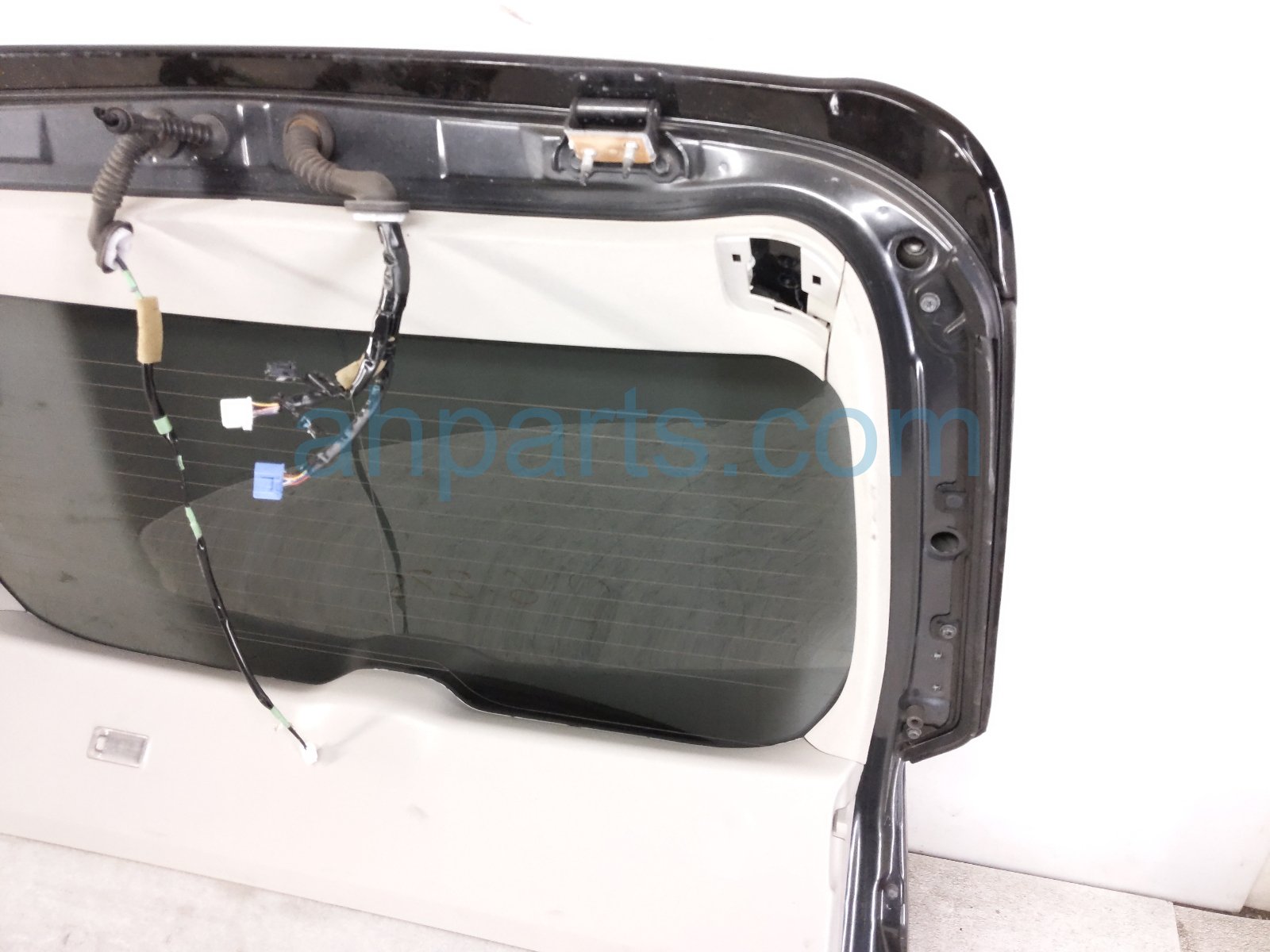 2006 Lexus Rx400h Deck Trunk Lid Lift Gate / Tail Gate Grey 67005 48301 Replacement 2006 Lexus Rx400h Deck Trunk Lid Lift Gate / Tail Gate Grey 67005 48301 Replacement thumbnail