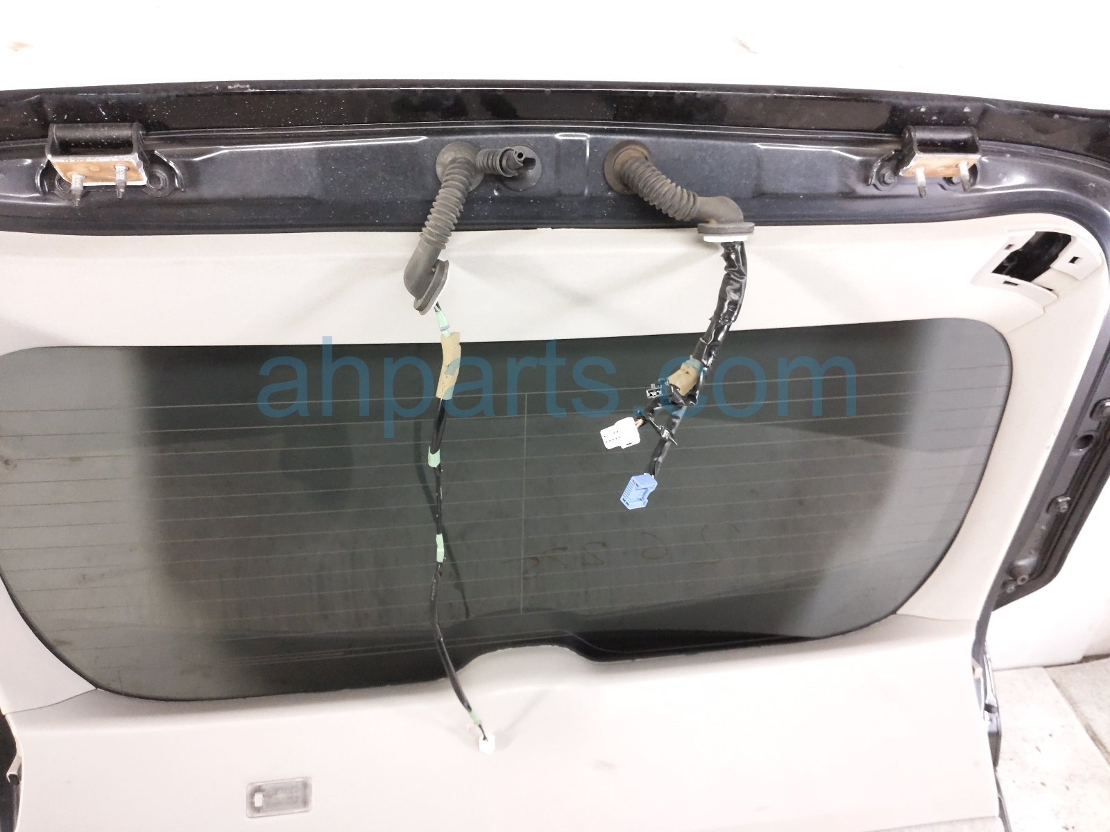 2006 Lexus Rx400h Deck Trunk Lid Lift Gate / Tail Gate Grey 67005 48301 Replacement 2006 Lexus Rx400h Deck Trunk Lid Lift Gate / Tail Gate Grey 67005 48301 Replacement thumbnail