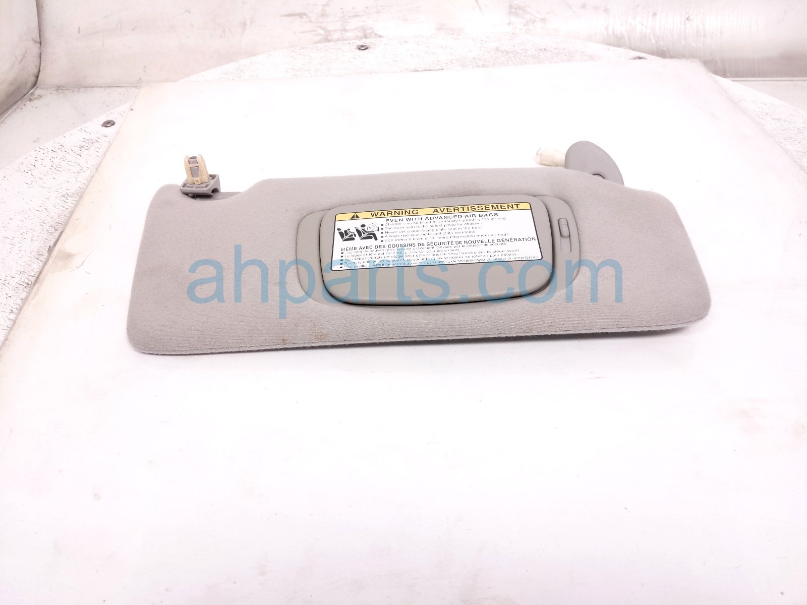 2006 Lexus Rx400h Passenger Sun Visor Grey 74310 0E011 B0 Replacement 2006 Lexus Rx400h Passenger Sun Visor Grey 74310 0E011 B0 Replacement thumbnail