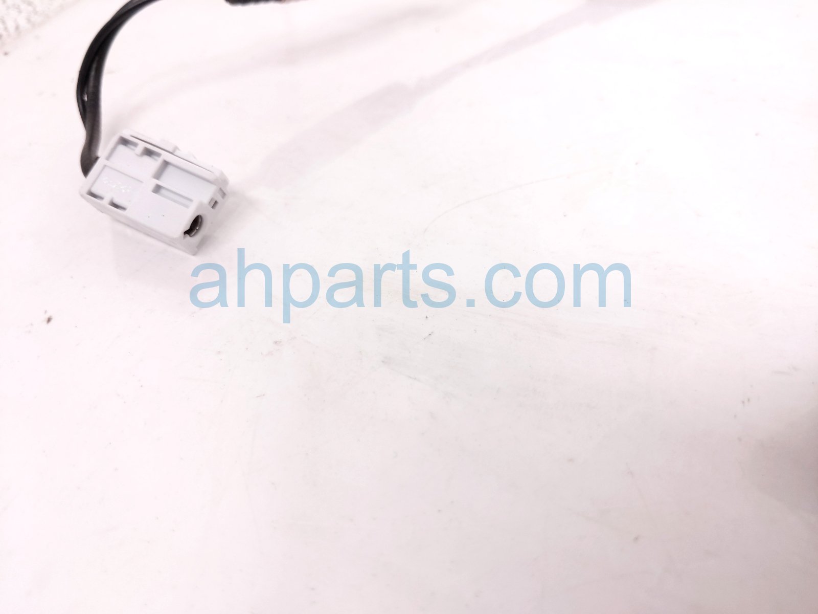 2024 Honda Accord Roof Antenna White 8A150 30A A11ZD Replacement 2024 Honda Accord Roof Antenna White 8A150 30A A11ZD Replacement thumbnail
