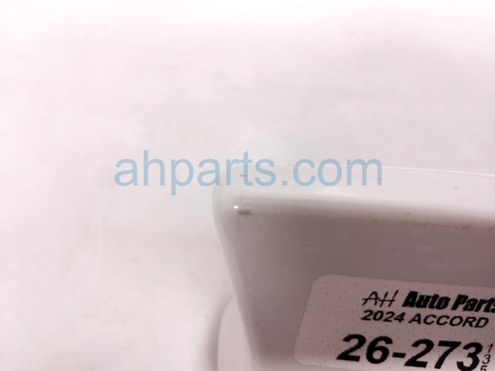 2024 Honda Accord Roof Antenna White 8A150 30A A11ZD Replacement 2024 Honda Accord Roof Antenna White 8A150 30A A11ZD Replacement thumbnail