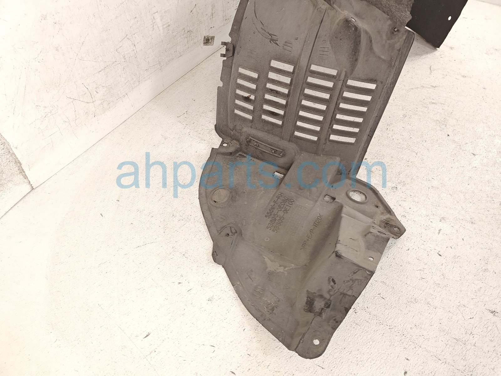 2015 Lexus Rx450h Front Passenger Inner Fender Liner Hybrid 53805 0E100 Replacement 2015 Lexus Rx450h Front Passenger Inner Fender Liner Hybrid 53805 0E100 Replacement thumbnail