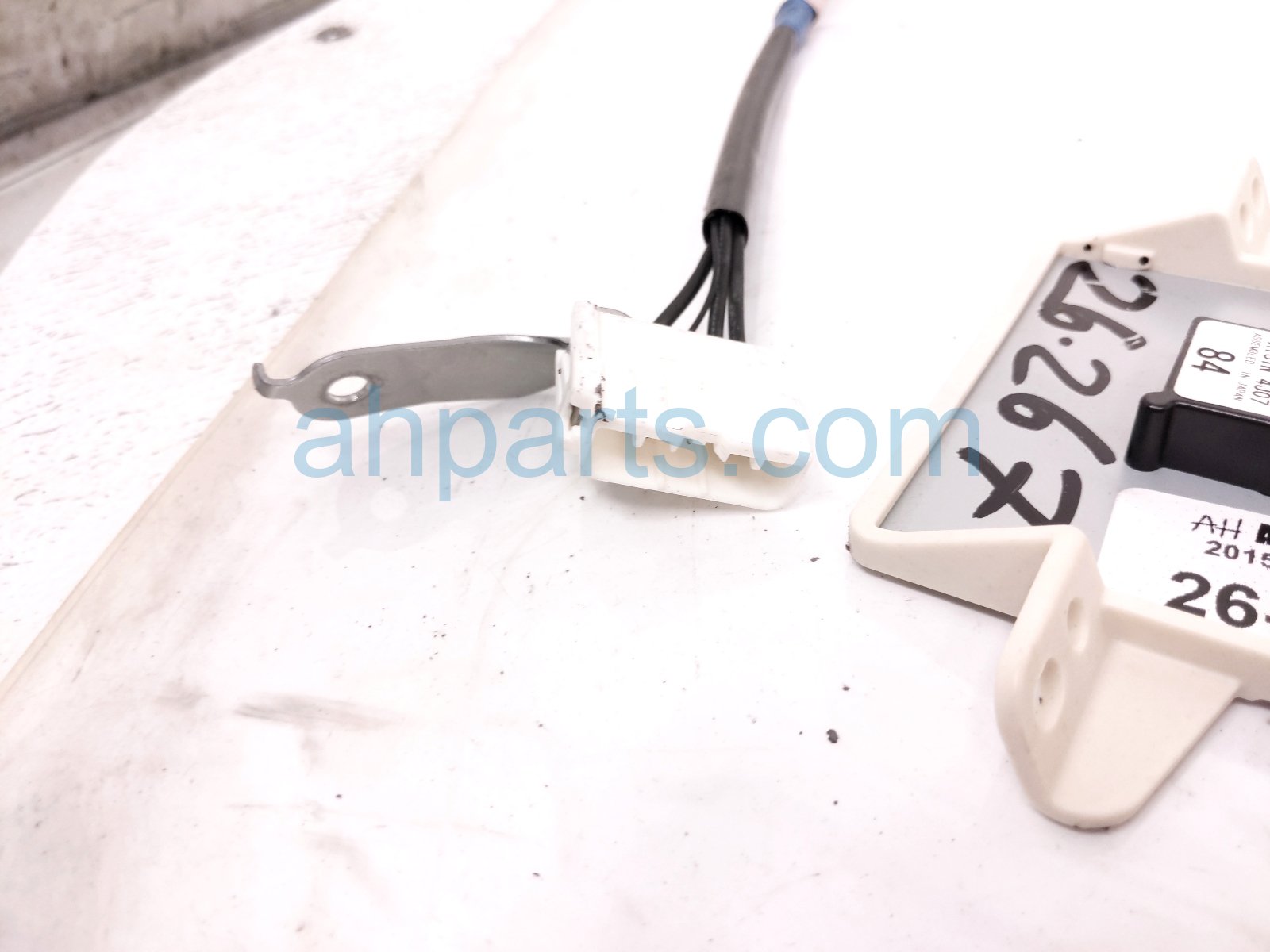 2015 Lexus Rx450h Gps Antenna Assy 86101 48G21 Replacement 2015 Lexus Rx450h Gps Antenna Assy 86101 48G21 Replacement thumbnail