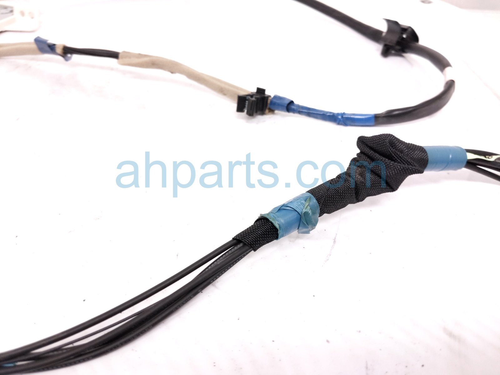 2015 Lexus Rx450h Gps Antenna Assy 86101 48G21 Replacement 2015 Lexus Rx450h Gps Antenna Assy 86101 48G21 Replacement thumbnail