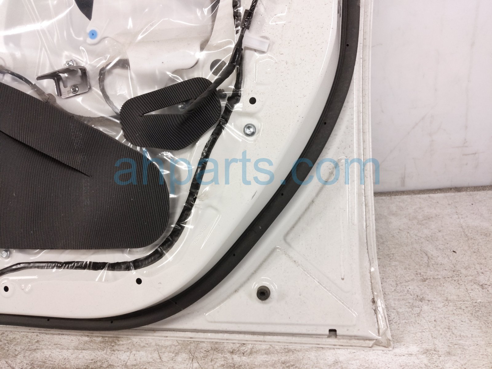 2025 Subaru Crosstrek Front Passenger Door White No Mirror/trim 60009FN14A9P Replacement 2025 Subaru Crosstrek Front Passenger Door White No Mirror/trim 60009FN14A9P Replacement thumbnail