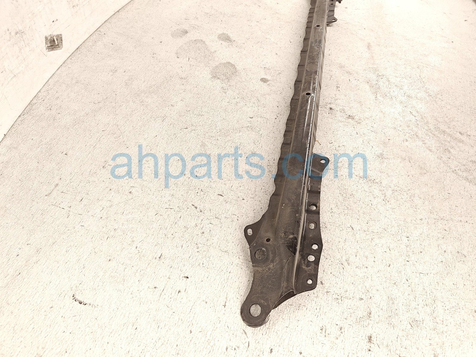 2020 Toyota Camry Stabilizer / Sway Bar Front Strut Tower Brace 53607 33010 Replacement 2020 Toyota Camry Stabilizer / Sway Bar Front Strut Tower Brace 53607 33010 Replacement thumbnail