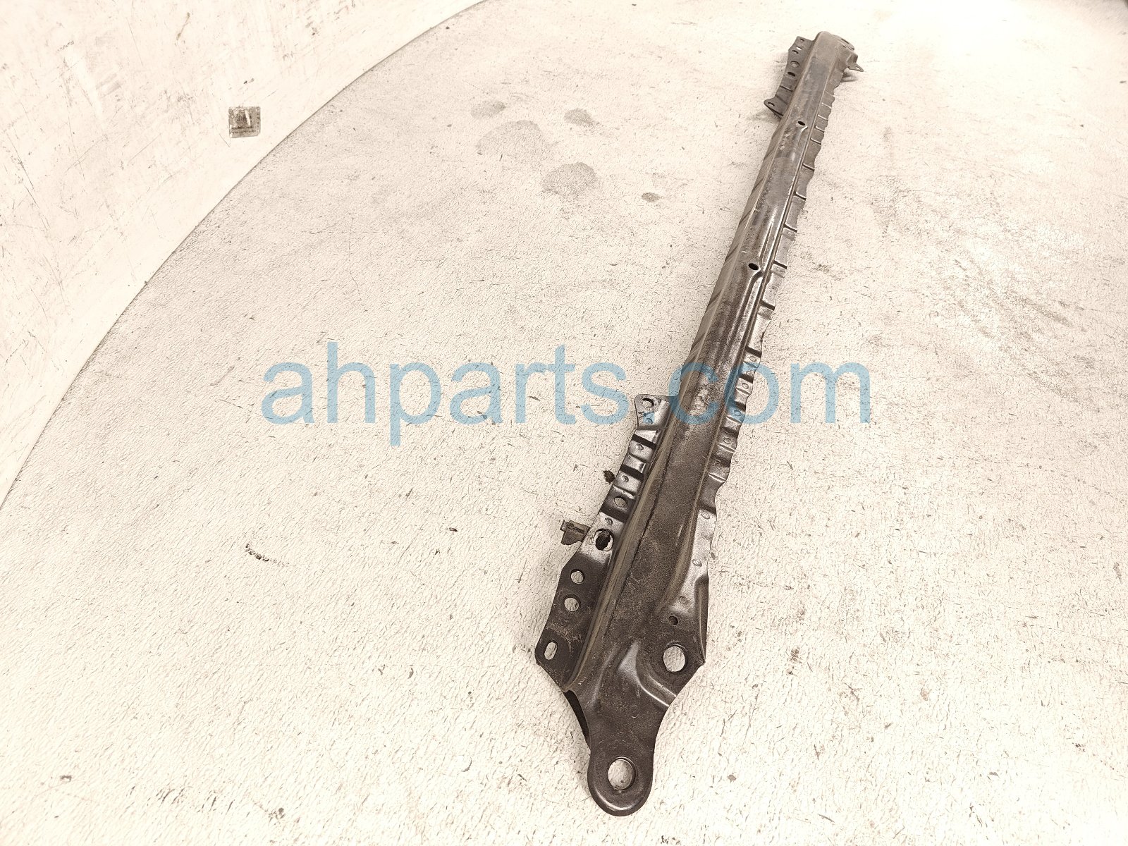 2020 Toyota Camry Stabilizer / Sway Bar Front Strut Tower Brace 53607 33010 Replacement 2020 Toyota Camry Stabilizer / Sway Bar Front Strut Tower Brace 53607 33010 Replacement thumbnail