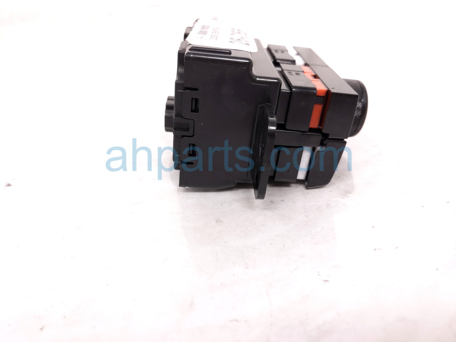 2026 Nissan Sentra Radio Volume Hazard Switch 25391 7SF0A Replacement 2026 Nissan Sentra Radio Volume Hazard Switch 25391 7SF0A Replacement thumbnail