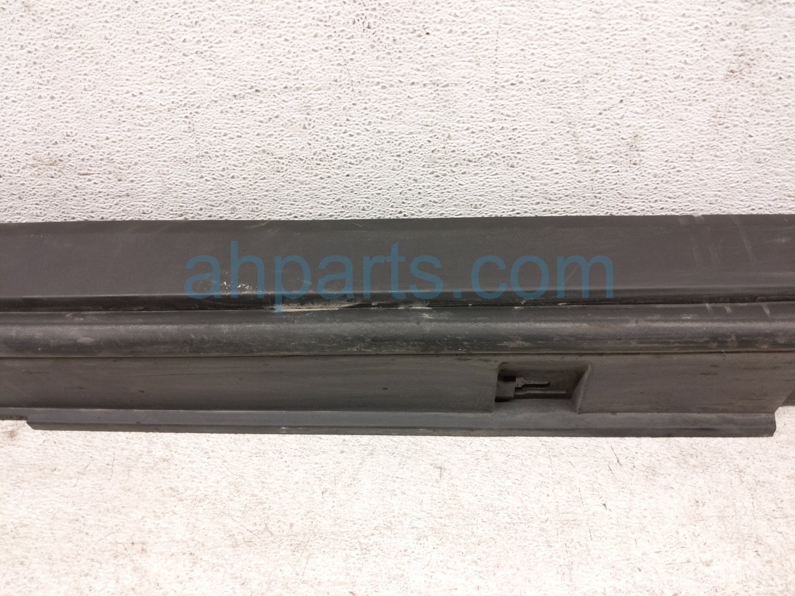 2024 Mazda Cx 50 Rocker Trim Passenger Side Skirt / Molding Beige/tan VA40 68 83XC 02 Replacement 2024 Mazda Cx 50 Rocker Trim Passenger Side Skirt / Molding Beige/tan VA40 68 83XC 02 Replacement thumbnail