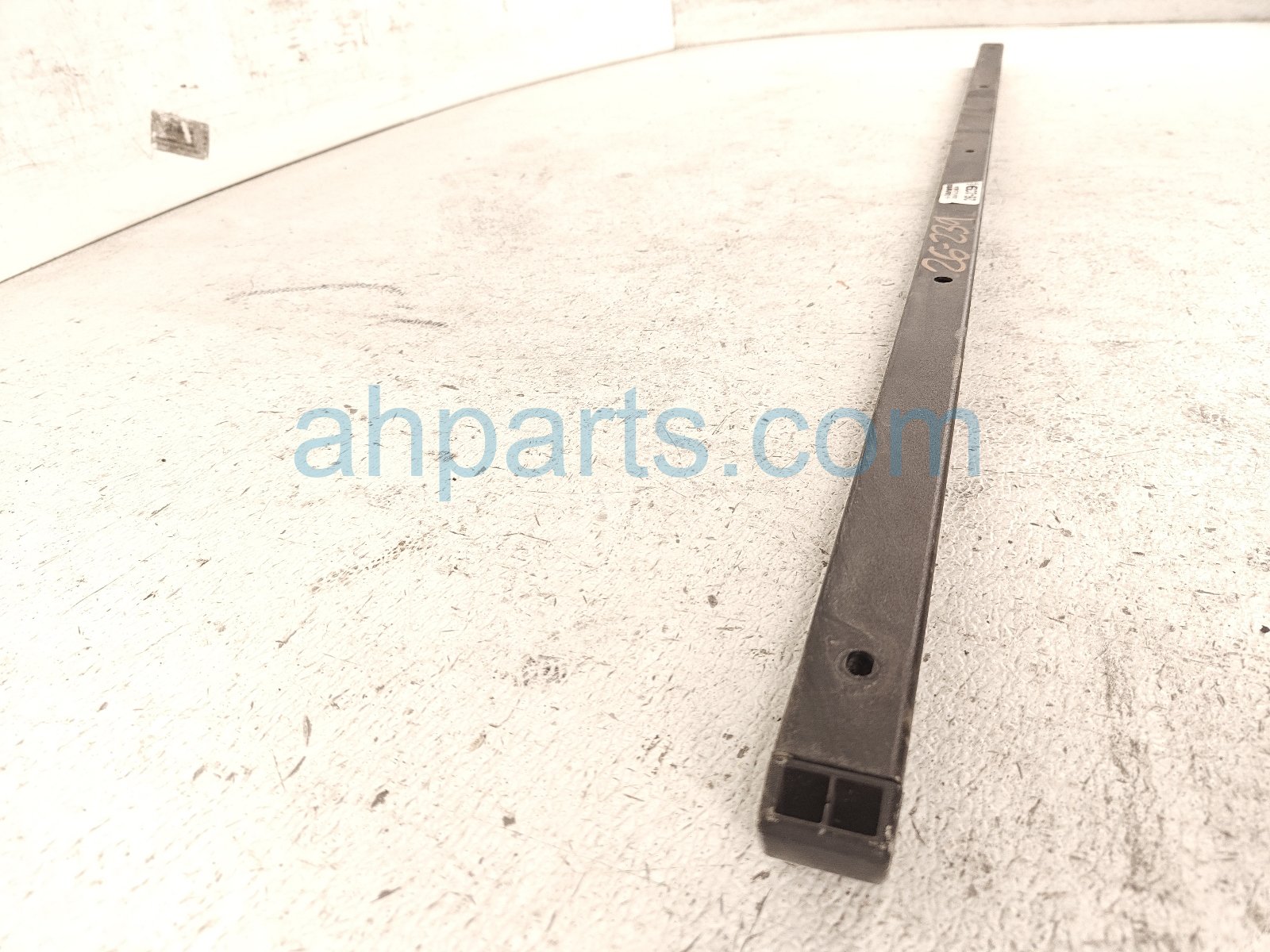 2024 Toyota Tacoma Front Headboard Bed Rail 65409 AK010 Replacement 2024 Toyota Tacoma Front Headboard Bed Rail 65409 AK010 Replacement thumbnail