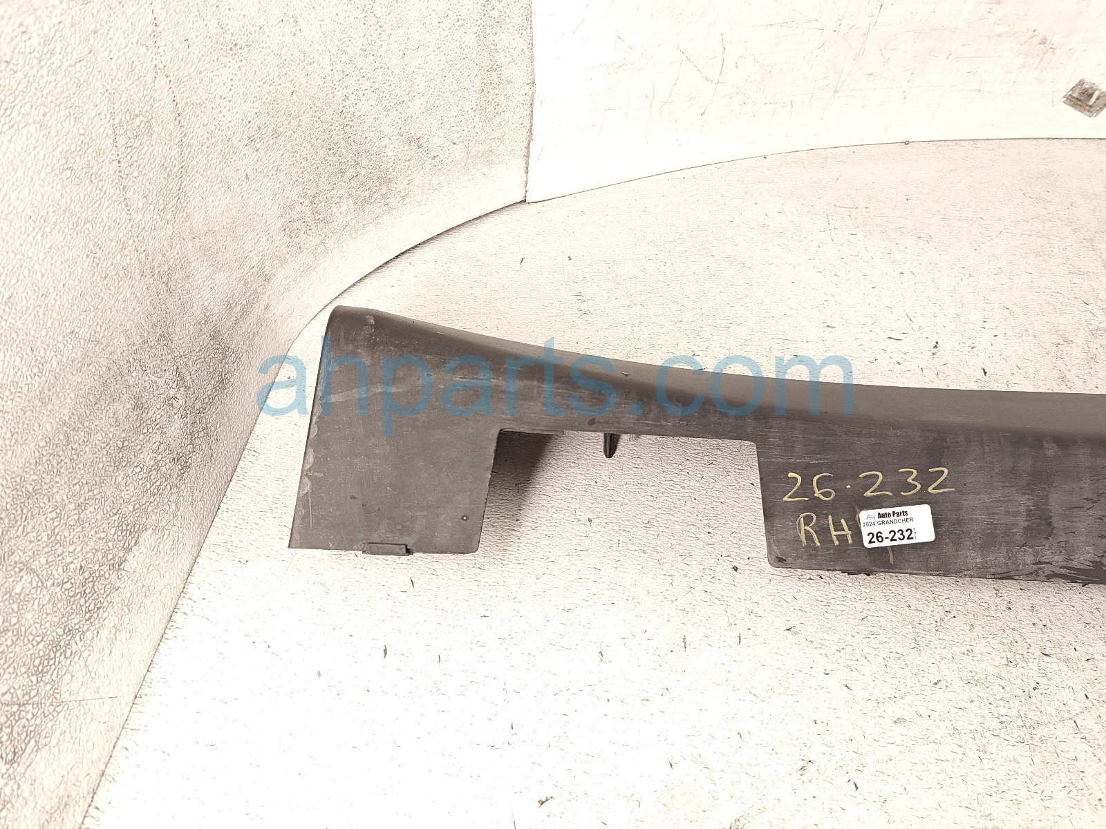 2024 Jeep Grand Cherokee Trim Passenger Rocker Molding Black 6PZ86GXHAC Replacement 2024 Jeep Grand Cherokee Trim Passenger Rocker Molding Black 6PZ86GXHAC Replacement thumbnail