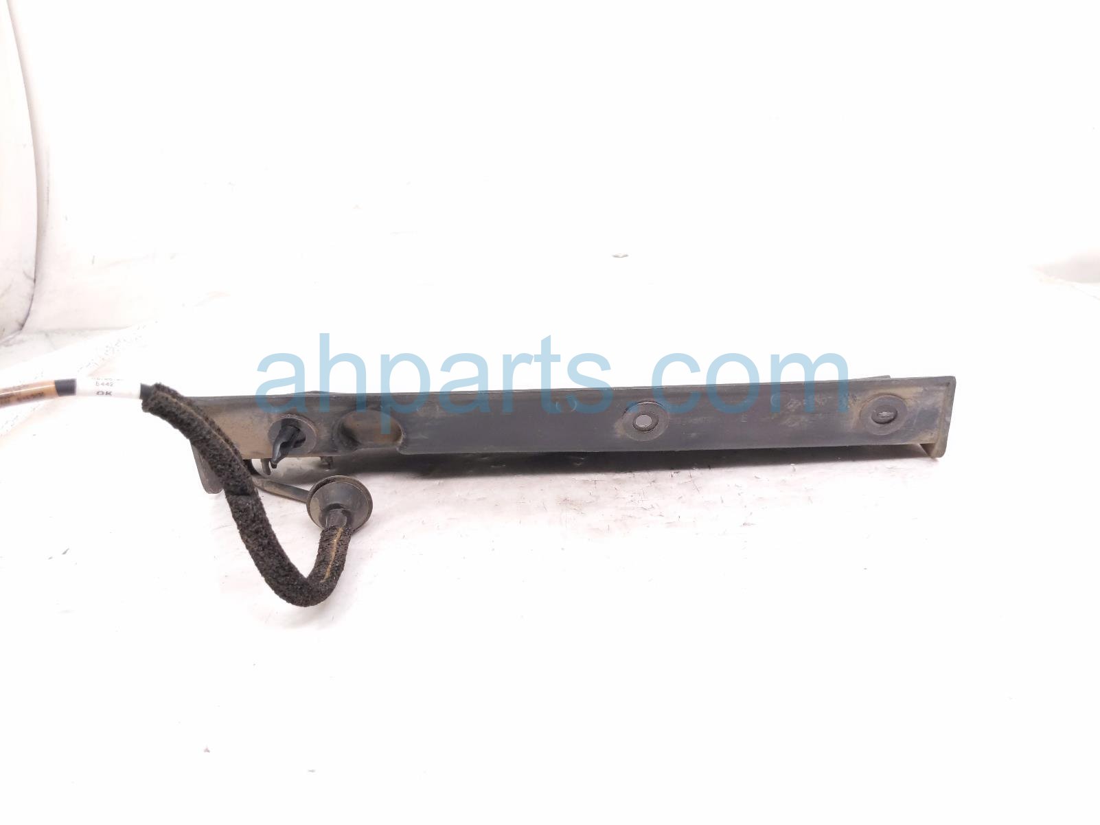 2020 Ford Explorer Rear Driver Liftgate Pinch Sensor LB5Z 78406A77 B Replacement 2020 Ford Explorer Rear Driver Liftgate Pinch Sensor LB5Z 78406A77 B Replacement thumbnail