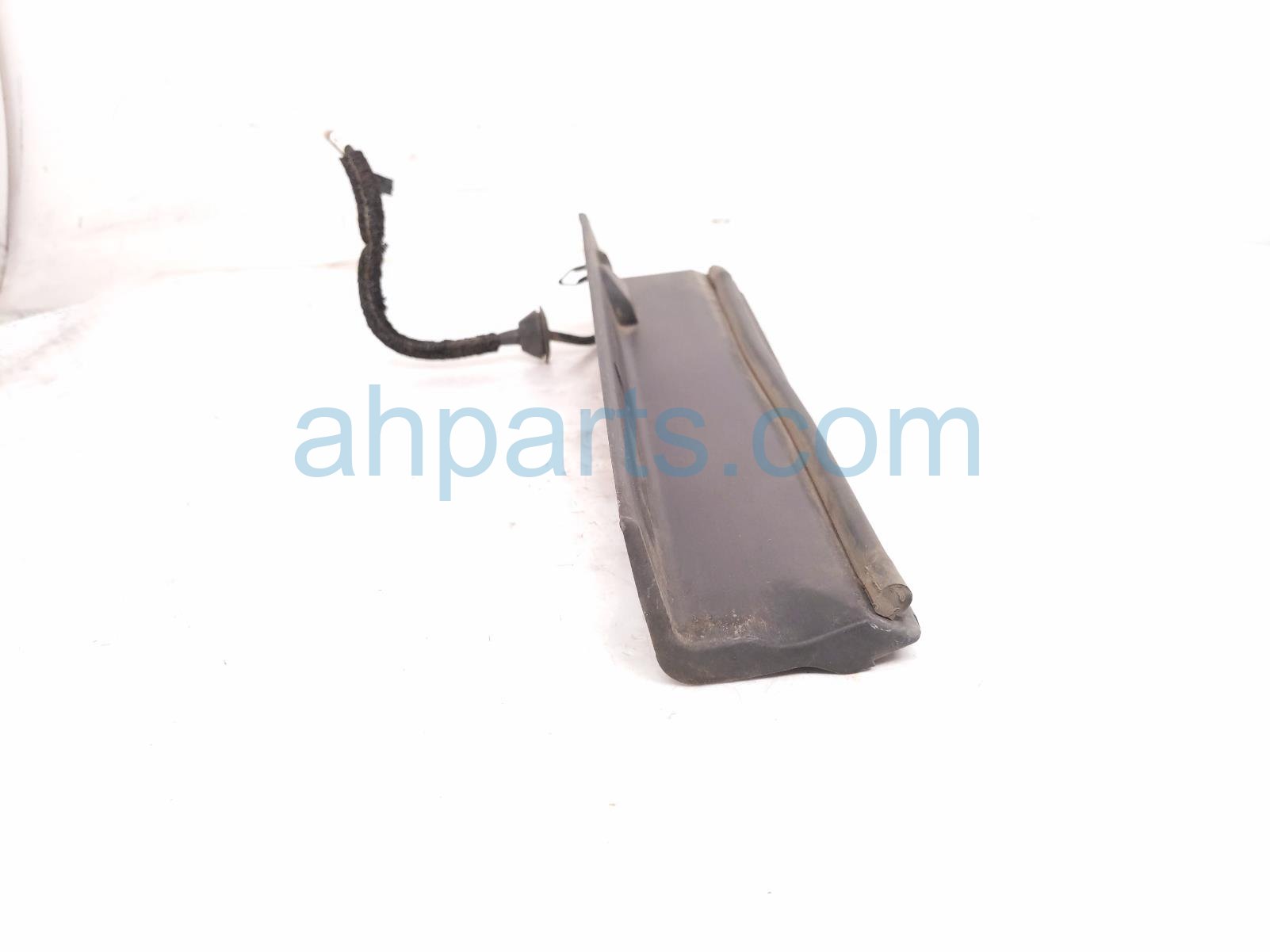 2020 Ford Explorer Rear Driver Liftgate Pinch Sensor LB5Z 78406A77 B Replacement 2020 Ford Explorer Rear Driver Liftgate Pinch Sensor LB5Z 78406A77 B Replacement thumbnail
