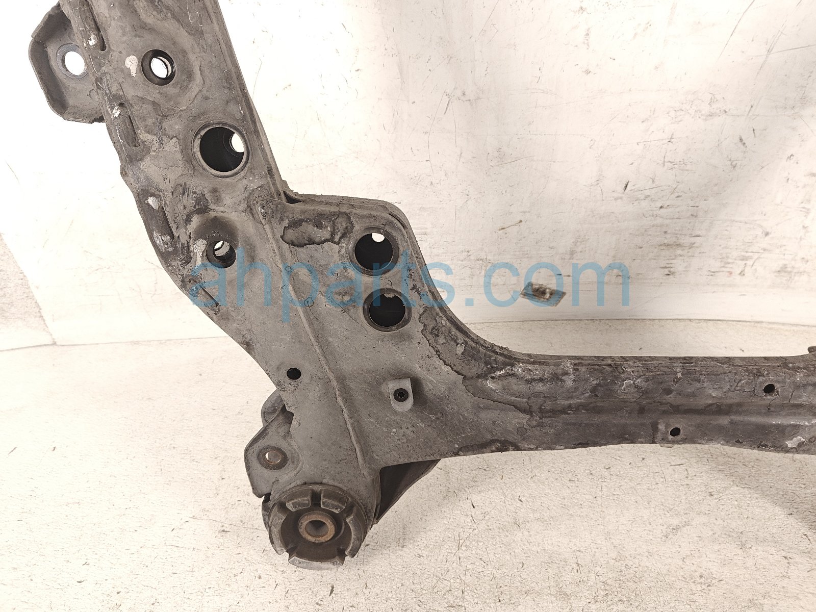 2015 Lexus Rx450h Crossmember Front Engine Sub Frame / Cradle 51100 48074 Replacement 2015 Lexus Rx450h Crossmember Front Engine Sub Frame / Cradle 51100 48074 Replacement thumbnail