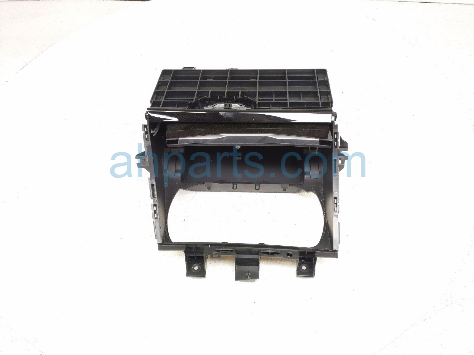 2019 BMW 330i Center Console Storage Box blk 6806788 Replacement 2019 BMW 330i Center Console Storage Box blk 6806788 Replacement thumbnail