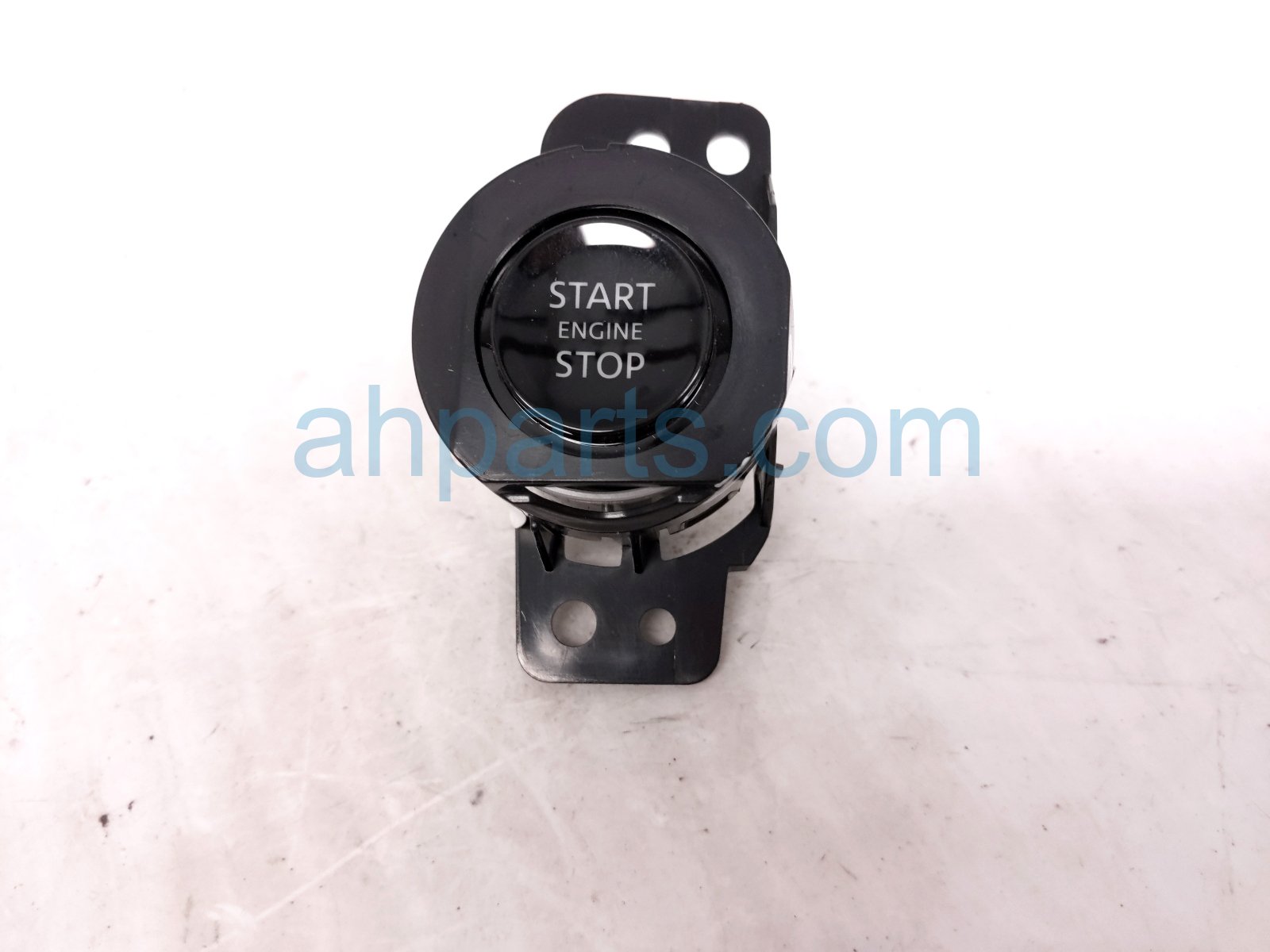 Nissan PUSH START / STOP IGNITION SWITCH