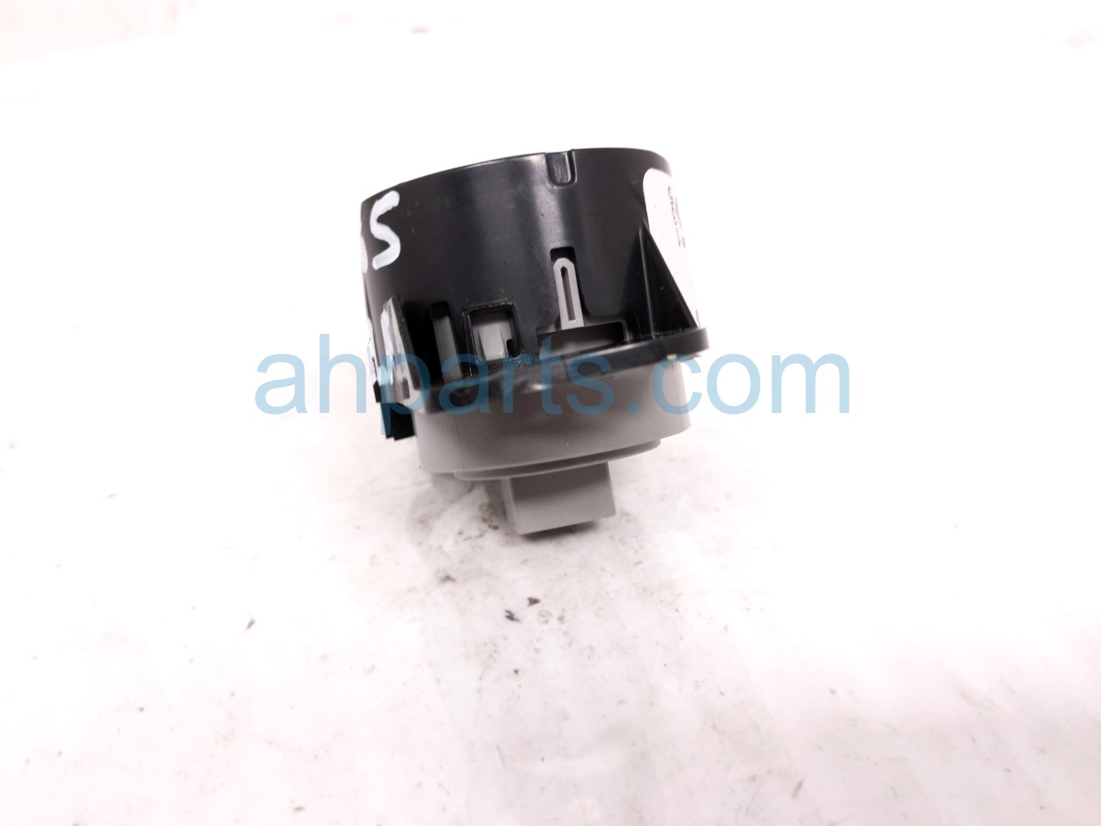 2026 Nissan Sentra Column Push Start / Stop Ignition Switch 25150 7DA0A Replacement 2026 Nissan Sentra Column Push Start / Stop Ignition Switch 25150 7DA0A Replacement thumbnail