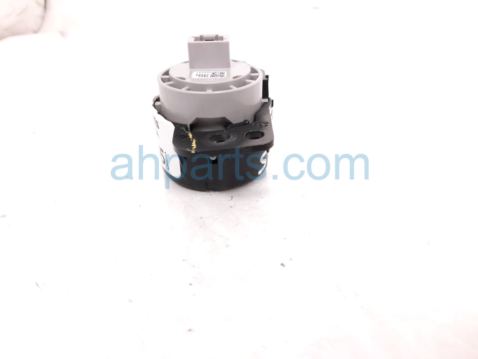2026 Nissan Sentra Column Push Start / Stop Ignition Switch 25150 7DA0A Replacement 2026 Nissan Sentra Column Push Start / Stop Ignition Switch 25150 7DA0A Replacement thumbnail