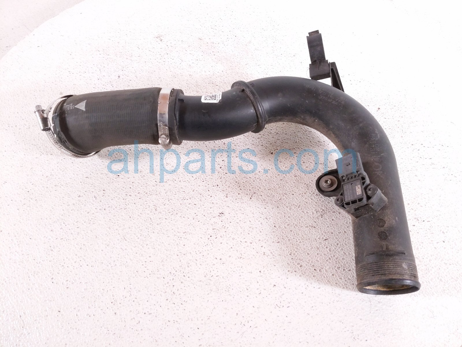 $125 Volkswagen RH INTERCOOLER CHARGE PIPE - 2.0T