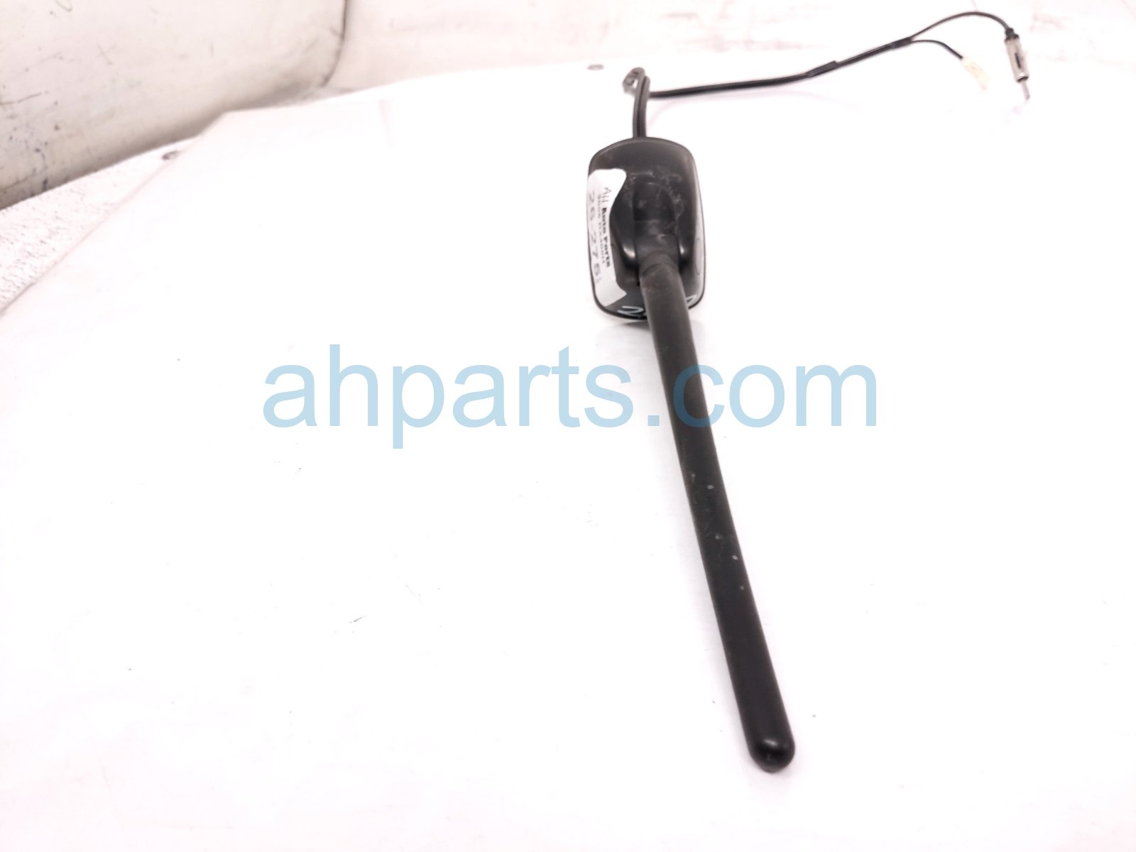 2006 Lexus Rx400h Roof Antenna Assy Grey 86300 48140 Replacement 2006 Lexus Rx400h Roof Antenna Assy Grey 86300 48140 Replacement thumbnail