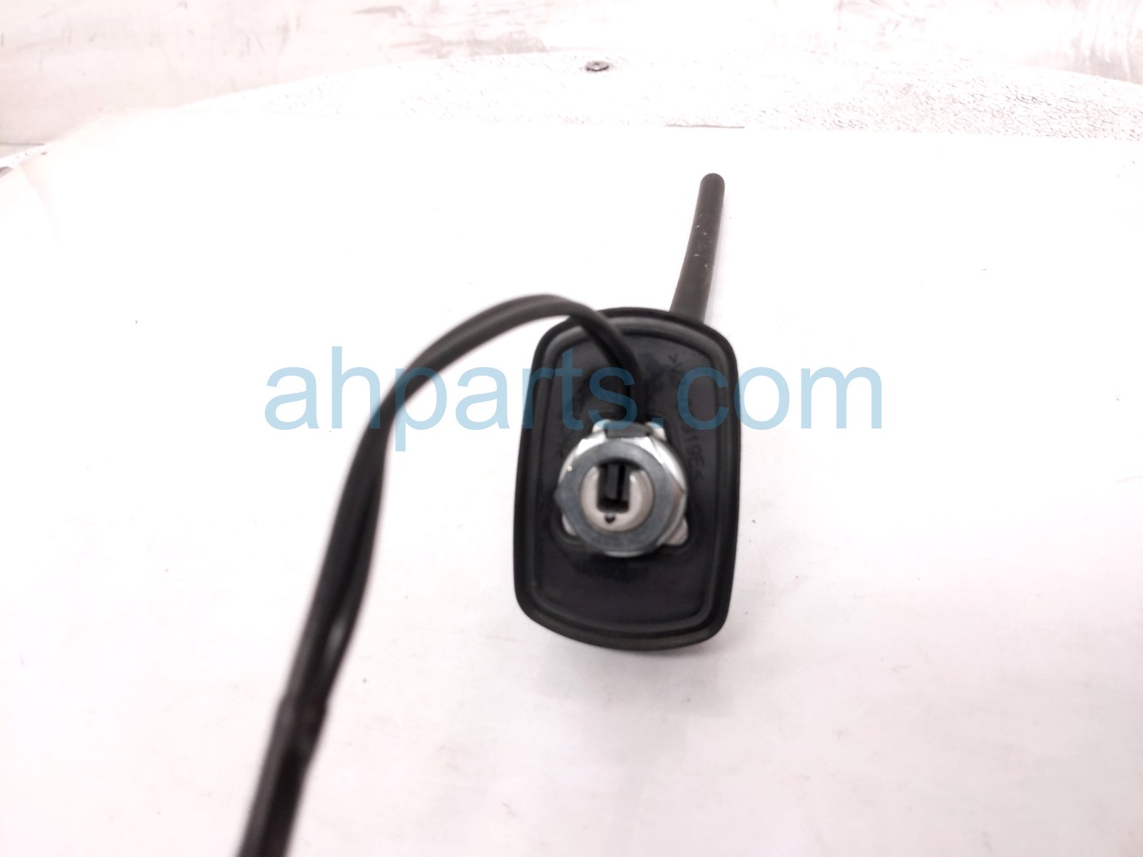 2006 Lexus Rx400h Roof Antenna Assy Grey 86300 48140 Replacement 2006 Lexus Rx400h Roof Antenna Assy Grey 86300 48140 Replacement thumbnail