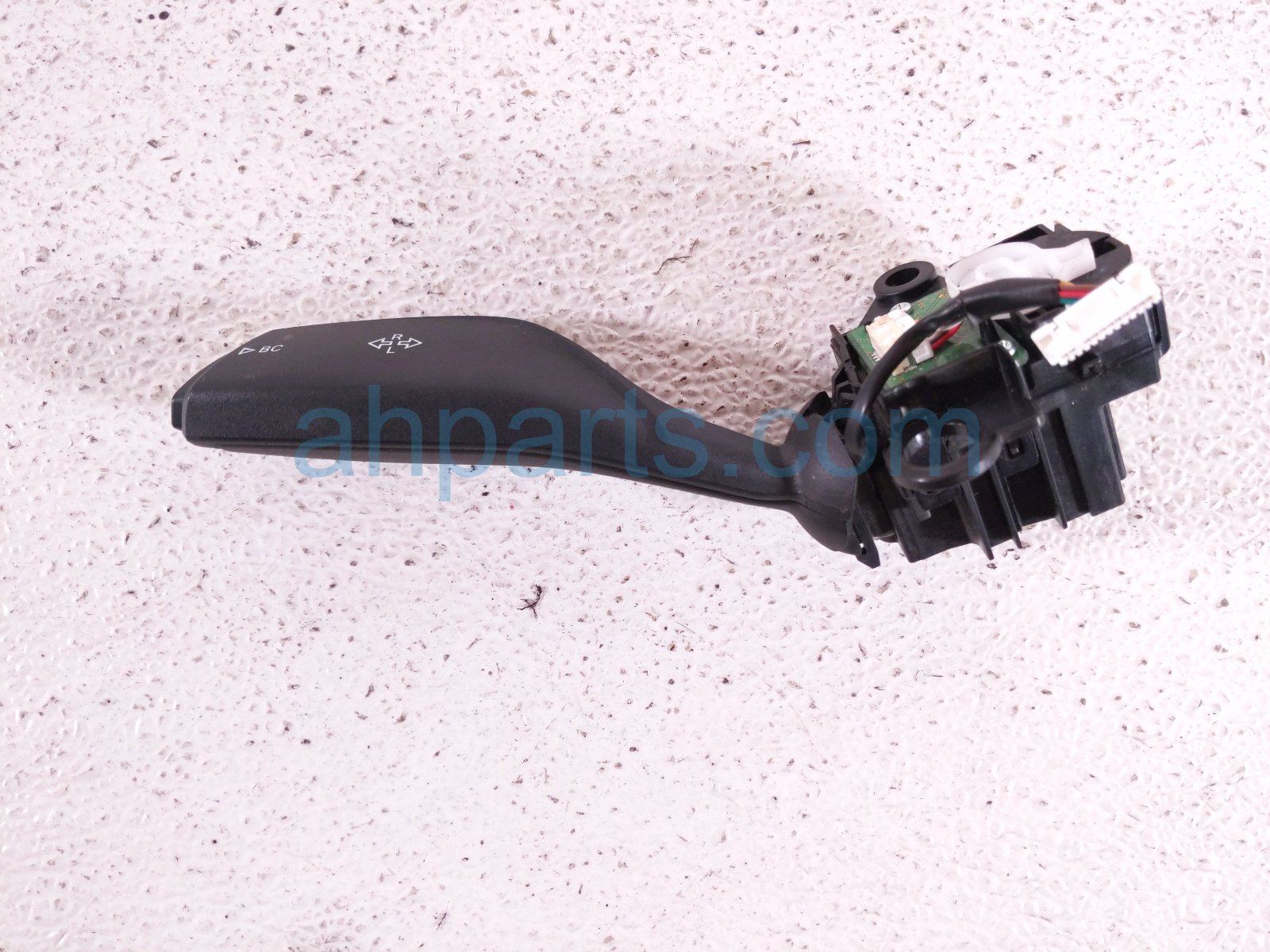 2018 BMW X1 Combo Turn Signal Column Switch 61316828975 Replacement 2018 BMW X1 Combo Turn Signal Column Switch 61316828975 Replacement thumbnail