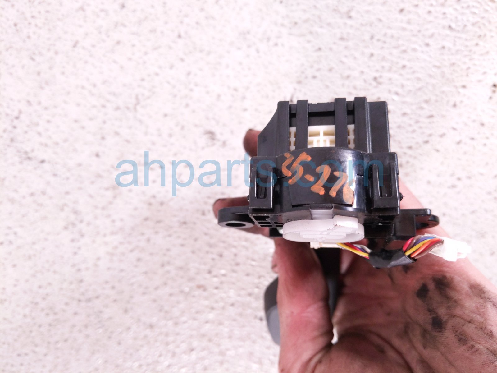 2018 BMW X1 Combo Turn Signal Column Switch 61316828975 Replacement 2018 BMW X1 Combo Turn Signal Column Switch 61316828975 Replacement thumbnail