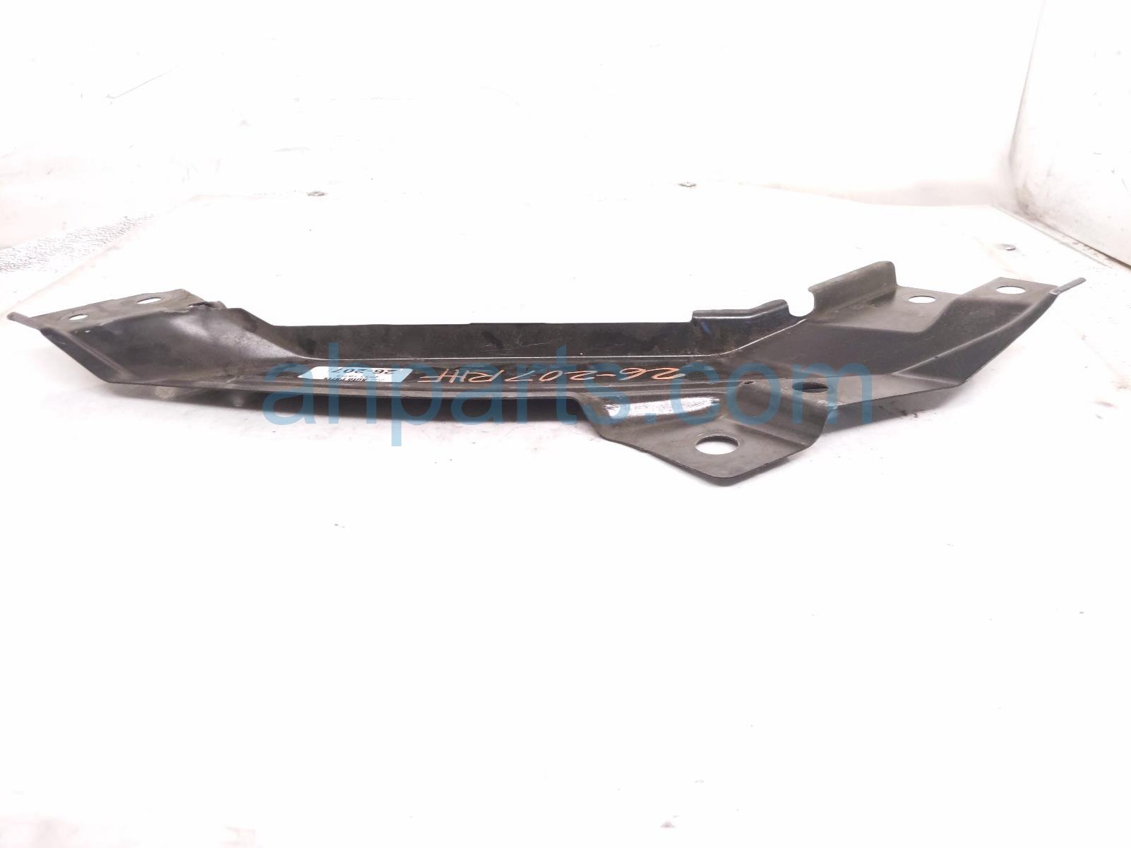 2023 Volkswagen Taos Front Passenger Headlight Mount Bracket 2GJ 805 932 A Replacement 2023 Volkswagen Taos Front Passenger Headlight Mount Bracket 2GJ 805 932 A Replacement thumbnail
