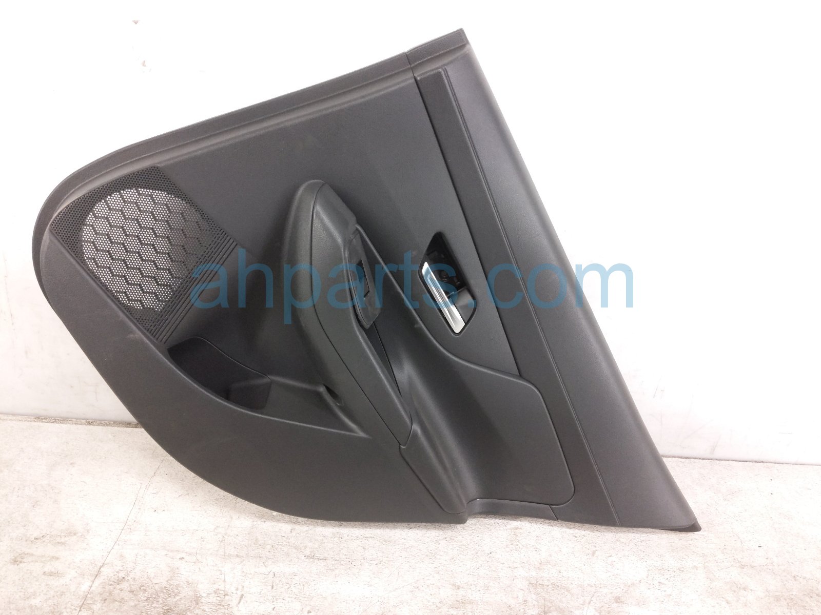 Nissan RR/RH INTERIOR DOOR PANEL - BLACK Nissan RR/RH INTERIOR DOOR PANEL - BLACK