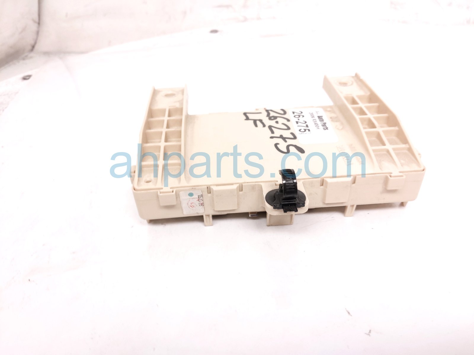 2006 Lexus Rx400h Driver Junction Block Fuse Box 82671 48010 Replacement 2006 Lexus Rx400h Driver Junction Block Fuse Box 82671 48010 Replacement thumbnail